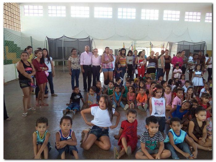 Prefeitura Municipal de Inhuma proporciona muita alegria e entretenimento para a criançada-Comemoração (12 de outubro) Dia da Criança - Imagem 73