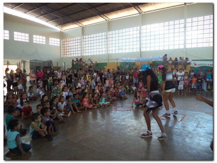 Prefeitura Municipal de Inhuma proporciona muita alegria e entretenimento para a criançada-Comemoração (12 de outubro) Dia da Criança - Imagem 28