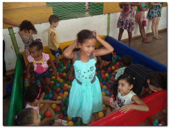 Prefeitura Municipal de Inhuma proporciona muita alegria e entretenimento para a criançada-Comemoração (12 de outubro) Dia da Criança - Imagem 69