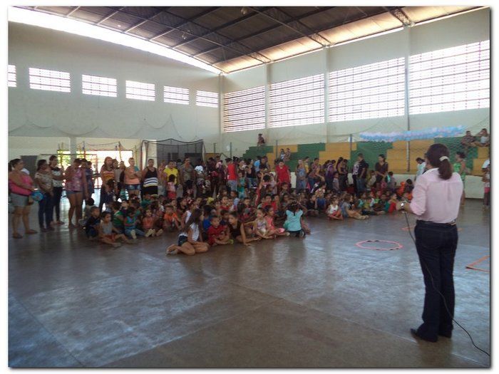 Prefeitura Municipal de Inhuma proporciona muita alegria e entretenimento para a criançada-Comemoração (12 de outubro) Dia da Criança - Imagem 10