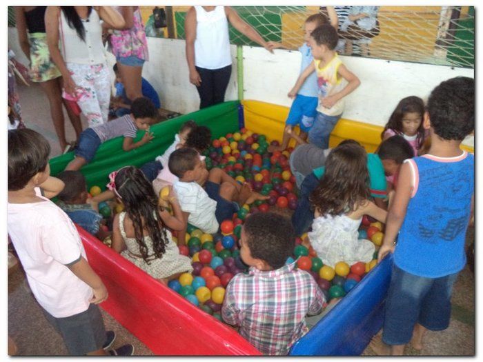 Prefeitura Municipal de Inhuma proporciona muita alegria e entretenimento para a criançada-Comemoração (12 de outubro) Dia da Criança - Imagem 42