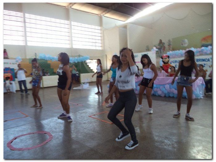 Prefeitura Municipal de Inhuma proporciona muita alegria e entretenimento para a criançada-Comemoração (12 de outubro) Dia da Criança - Imagem 21