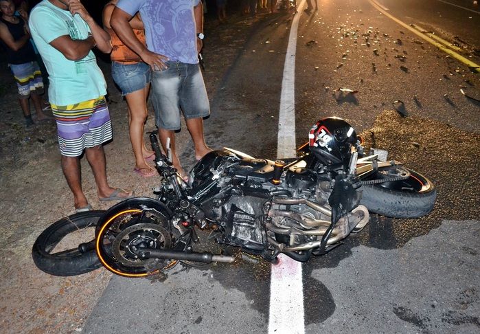 Motociclista morre após colisão frontal com carro no litoral do Piauí - Imagem 8
