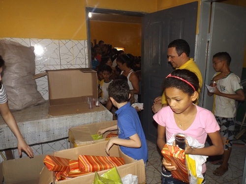 Prefeitura Municipal faz entrega de brinquedos no dia das crianças  - Imagem 5