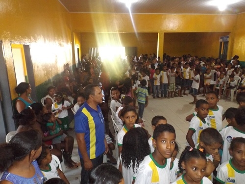 Prefeitura Municipal faz entrega de brinquedos no dia das crianças  - Imagem 2