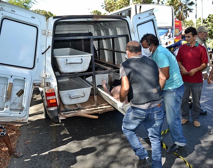 Corpo é encontrado boiando na Lagoa do Bebedouro em Parnaíba - Imagem 7
