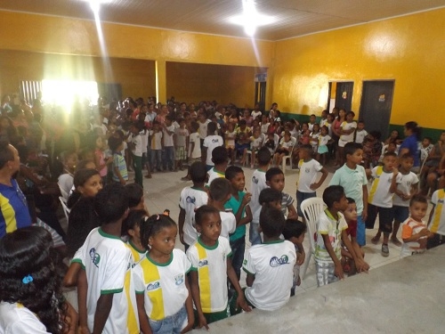 Prefeitura Municipal faz entrega de brinquedos no dia das crianças  - Imagem 3