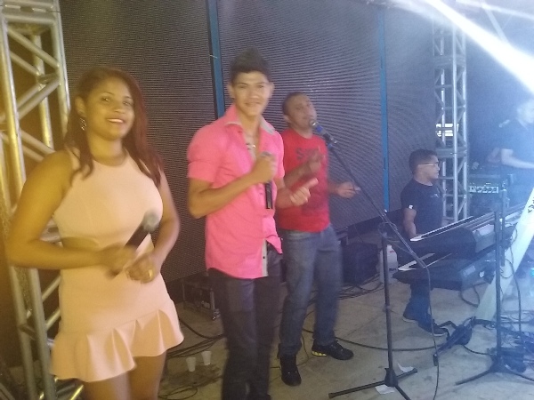  Farra de Play e Os Meninos de Barão no encerramento do Festejo de Estaca Zero  - Imagem 12