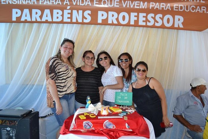 Prefeito Márcio Alencar proporciona grande festa aos professores de Alegrete - Imagem 69