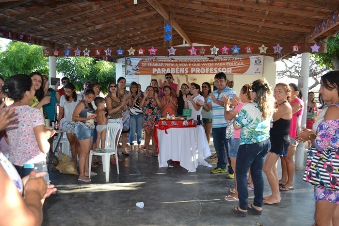 Prefeito Márcio Alencar proporciona grande festa aos professores de Alegrete - Imagem 135