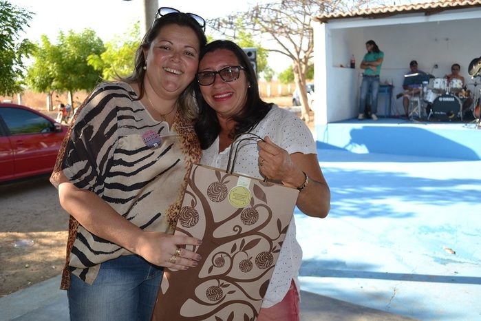 Prefeito Márcio Alencar proporciona grande festa aos professores de Alegrete - Imagem 106