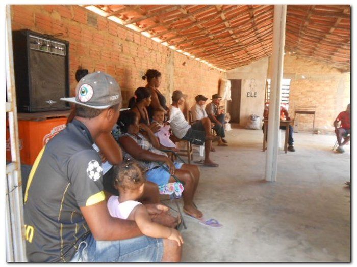 Chefe da Defesa Civil Neto Mercê se reúne com os moradores das Comunidades do Município para tratar sobre o desperdício d’ água. - Imagem 3