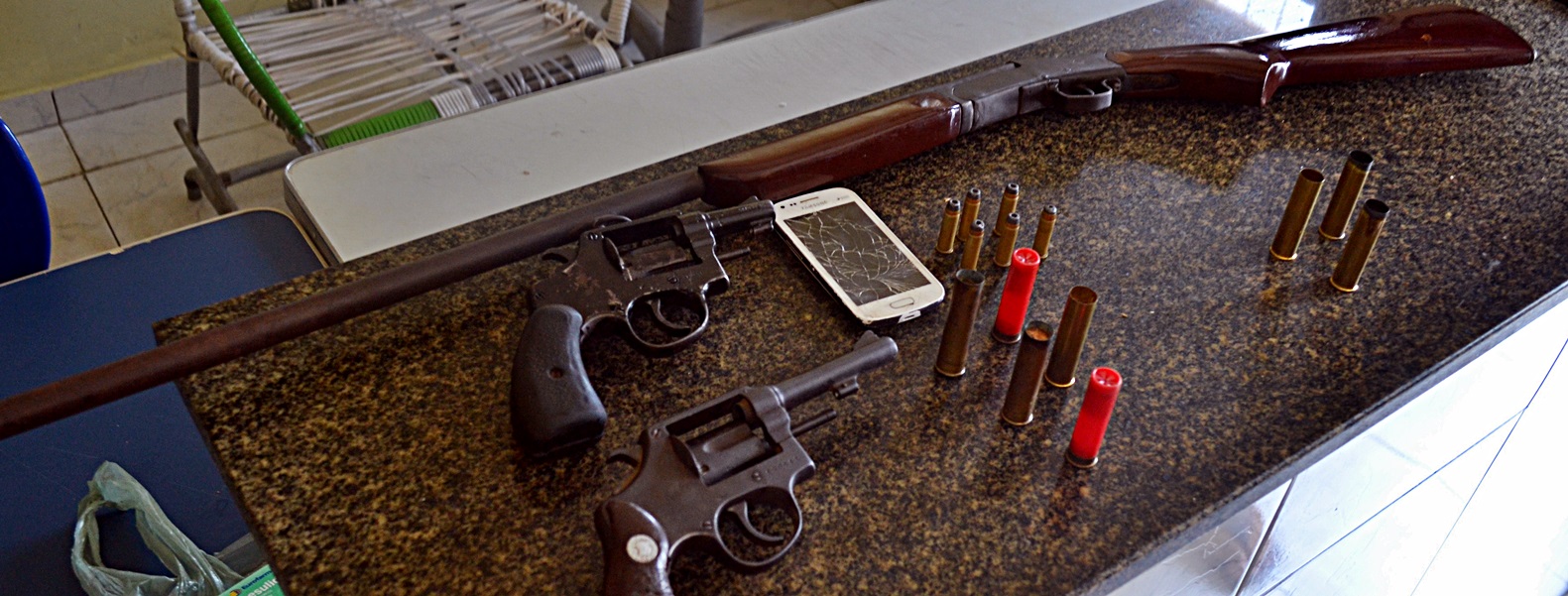 Reservado da PM apreende três armas de fogo e munições no litoral do Piauí