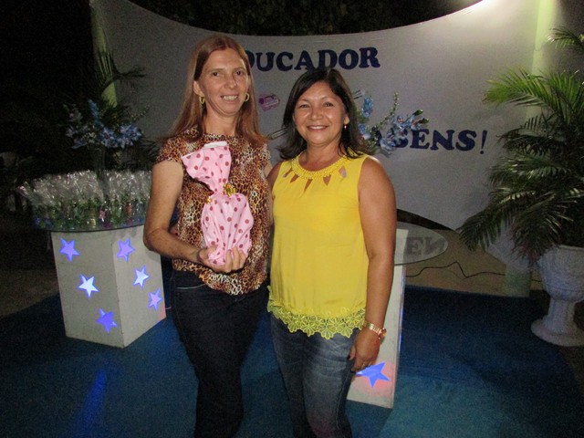 Secretaria Municipal Realizou Comemoração do Dia do Professor - Imagem 108