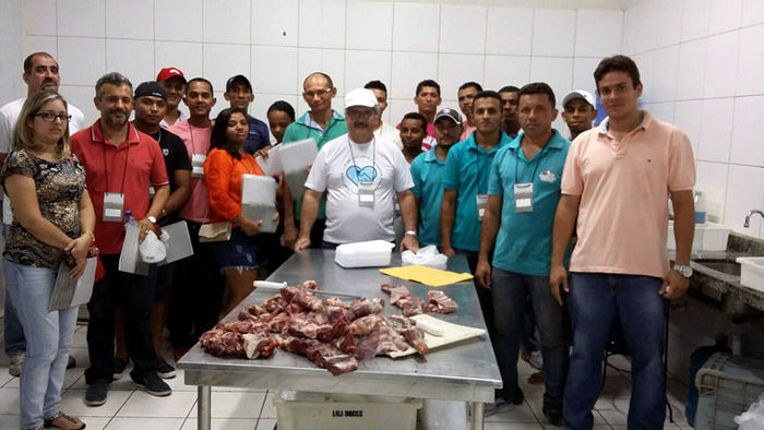 Prefeitura de Oeiras realiza novo curso de Corte de Carne Caprina e Ovina - Imagem 2