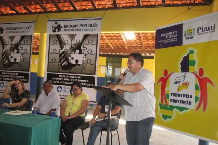 Iracema Portela e Prefeito Walter Alencar participam de Seminário em Agricolândia - Imagem 34