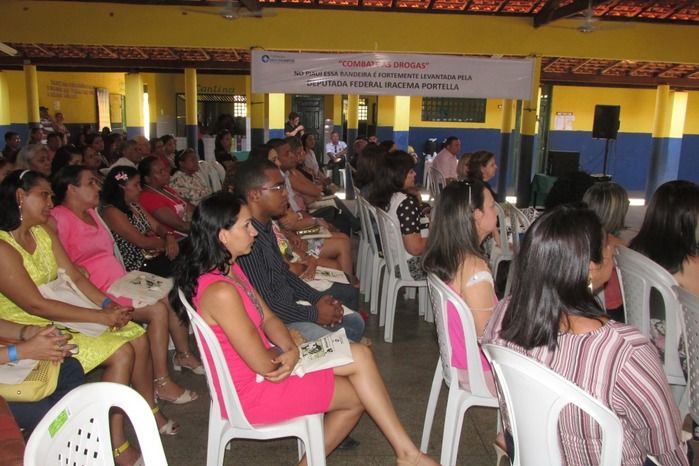 Iracema Portela e Prefeito Walter Alencar participam de Seminário em Agricolândia - Imagem 18