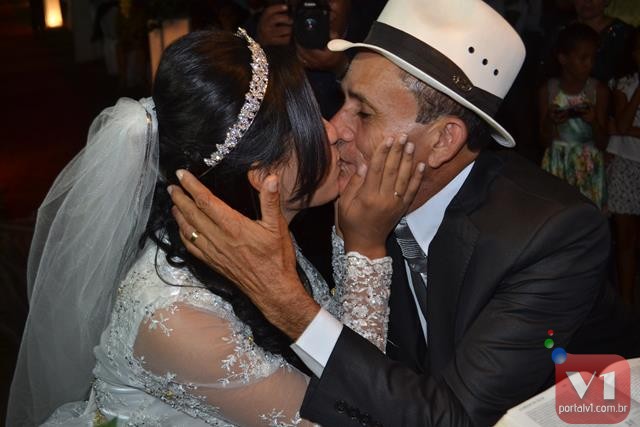 Cantora Stefhany se casa em Valença. Veja Fotos - Imagem 11