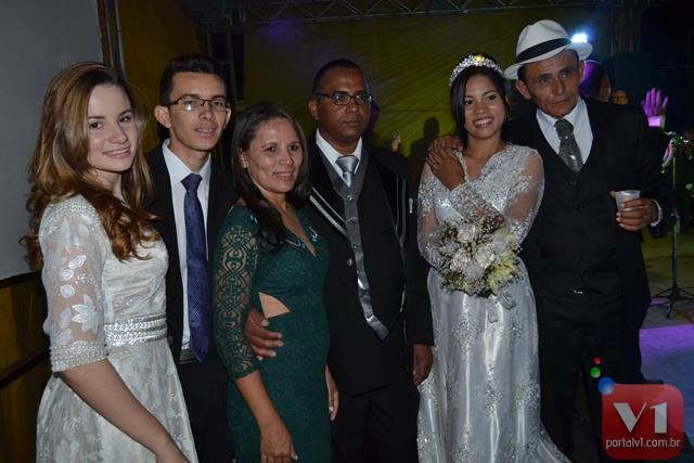 Cantora Stefhany se casa em Valença. Veja Fotos - Imagem 15