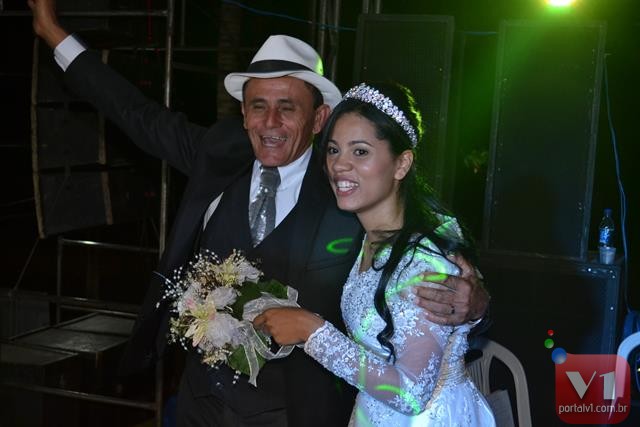 Cantora Stefhany se casa em Valença. Veja Fotos - Imagem 20