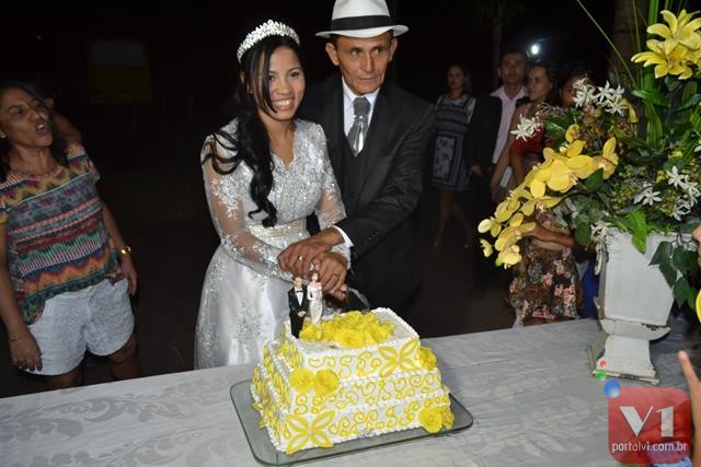 Cantora Stefhany se casa em Valença. Veja Fotos - Imagem 22