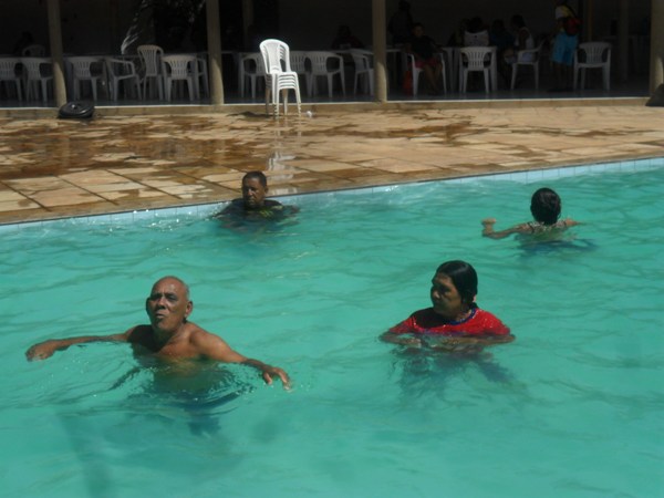 Idosos de Lagoinha participam de manhã de Lazer - Imagem 8