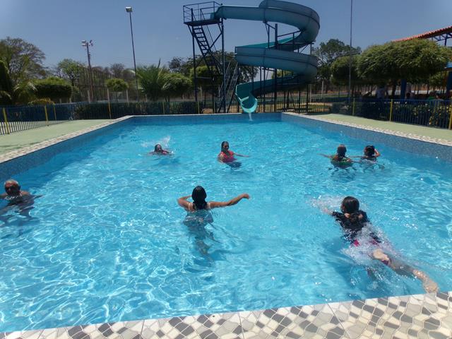 Idosos de Pimenteiras participam de manha de sol na AABB. FOTOS  - Imagem 20