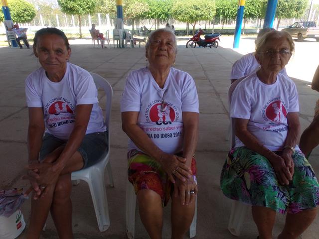 Idosos de Pimenteiras participam de manha de sol na AABB. FOTOS  - Imagem 37
