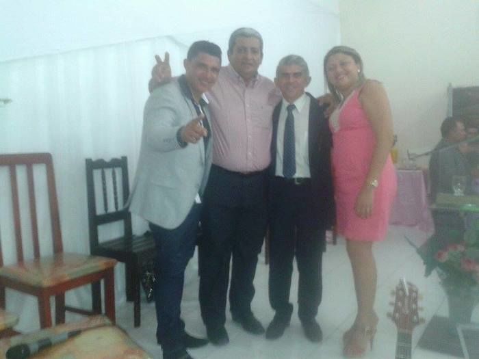 Prefeito Zé Resende prestigia eventos locais e participa de grandioso culto evangélico em Boa Hora - Imagem 1