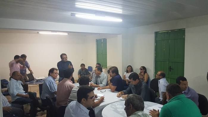 Prefeito e Presidente da Eletrobras Piauí