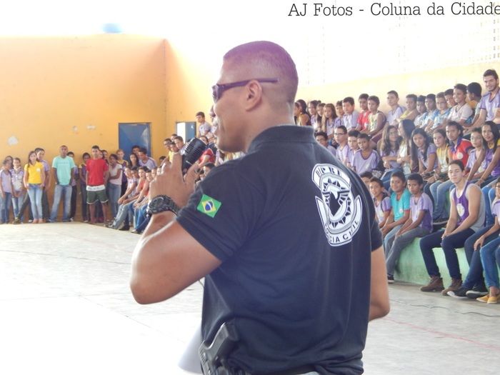 Polícia Civil realiza palestra preventiva para estudantes contra as Drogas  - Imagem 36
