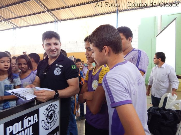 Polícia Civil realiza palestra preventiva para estudantes contra as Drogas  - Imagem 67