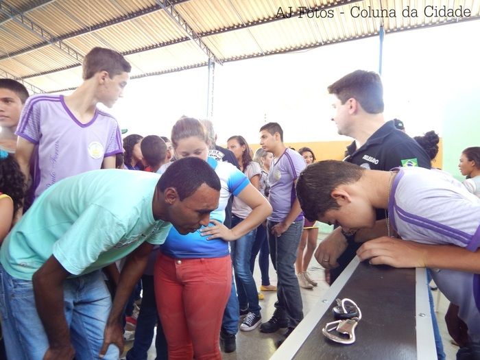 Polícia Civil realiza palestra preventiva para estudantes contra as Drogas  - Imagem 71