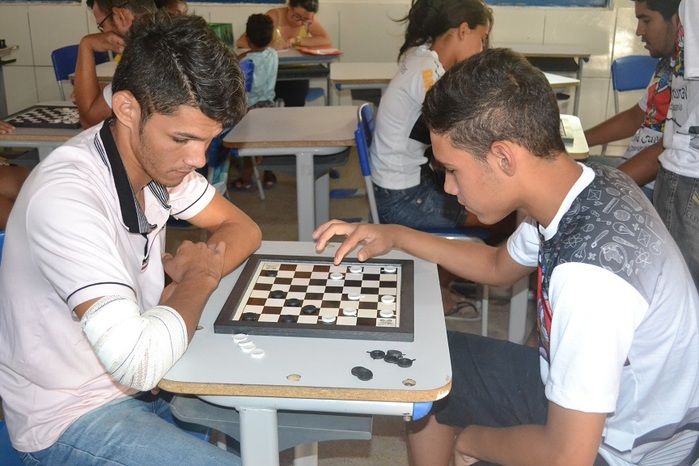 Terceiro dia da VII Semana Cultural do ASA tem disputas de jogos esportivos, educativos e o jogo dos pais - Imagem 19