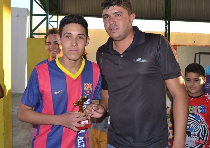 Terceiro dia da VII Semana Cultural do ASA tem disputas de jogos esportivos, educativos e o jogo dos pais - Imagem 61