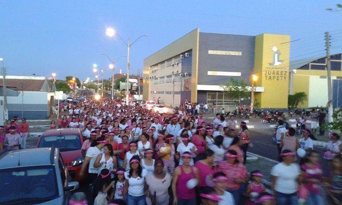 Caminhada pelo Outubro Rosa acontece em Oeiras - Imagem 16