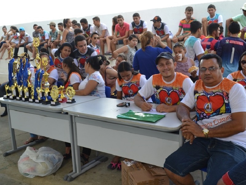Terceiro dia da VII Semana Cultural do ASA tem disputas de jogos esportivos, educativos e o jogo dos pais