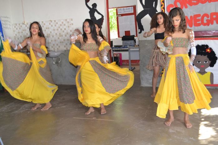 Escola Maria Juceneuda Maia realiza evento sobre consciência negra - Imagem 26