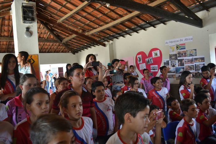 Escola Maria Juceneuda Maia realiza evento sobre consciência negra - Imagem 25