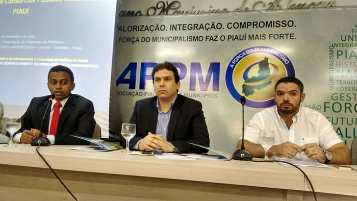 Lukano Sá participa de encontro para discutir a importância dos consórcios multifinalitários - Imagem 3
