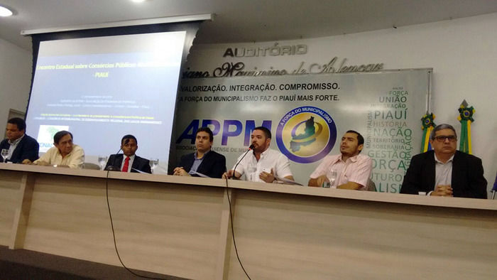 Lukano Sá participa de encontro para discutir a importância dos consórcios multifinalitários - Imagem 2