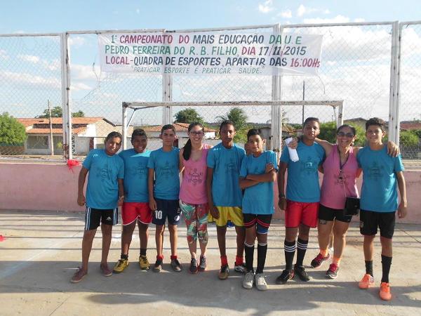 Crianças emocionam público ao darem show no festival de leitura em Santo Inácio - Imagem 8