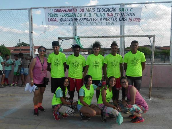 Crianças emocionam público ao darem show no festival de leitura em Santo Inácio - Imagem 4