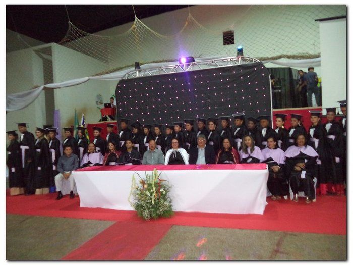 Polo da UAB/UESPI da Cidade de Inhuma-PI outorga o grau a 31 formandos do Curso de Licenciatura em Letras Espanhol - Imagem 65