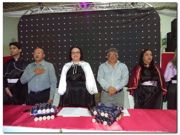 Polo da UAB/UESPI da Cidade de Inhuma-PI outorga o grau a 31 formandos do Curso de Licenciatura em Letras Espanhol - Imagem 14