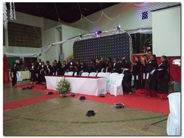 Polo da UAB/UESPI da Cidade de Inhuma-PI outorga o grau a 31 formandos do Curso de Licenciatura em Letras Espanhol - Imagem 69