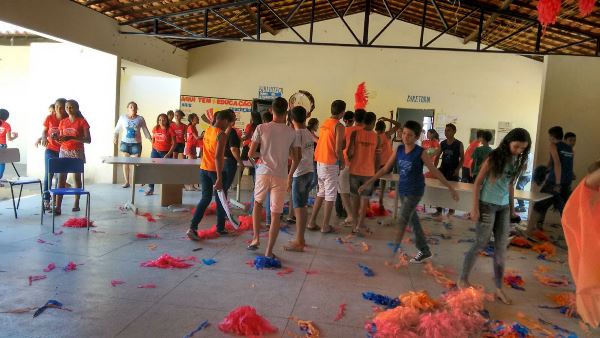 Segunda noite do Festival de Leitura alunos conta história literária Lisbela e o Prisioneiro - Imagem 46
