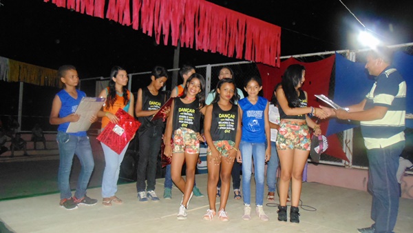 Segunda noite do Festival de Leitura  alunos conta  história literária Lisbela e o Prisioneiro  - Imagem 23