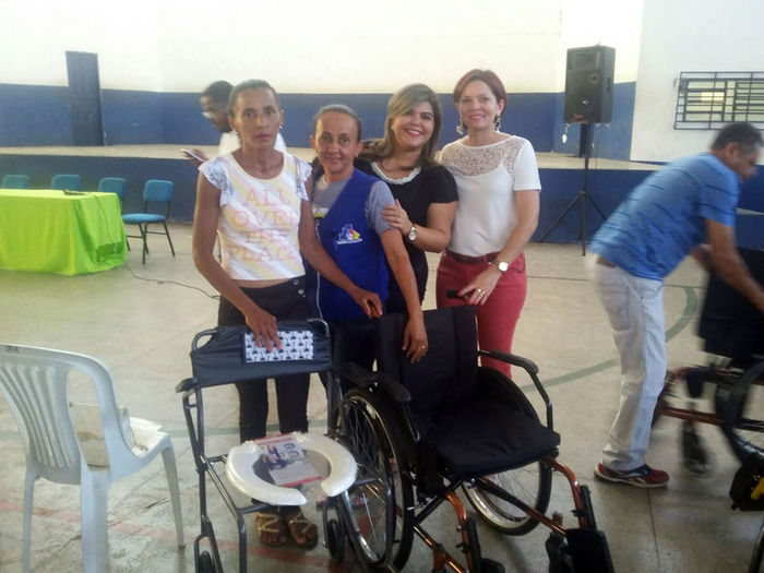 Lukano Sá entrega equipamentos a pessoas com problemas de locomoção em Oeiras - Imagem 1