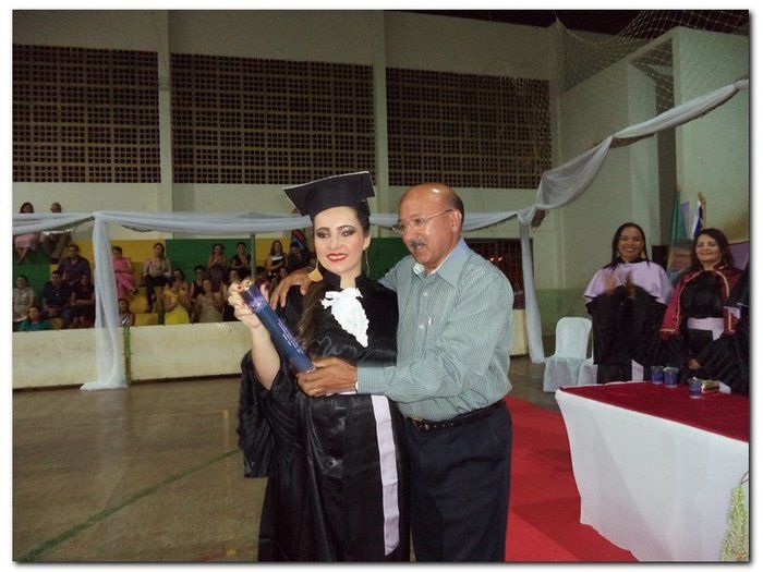 Polo da UAB/UESPI da Cidade de Inhuma-PI outorga o grau a 31 formandos do Curso de Licenciatura em Letras Espanhol - Imagem 51